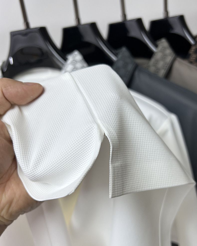Lavish Dynamic Wave Polo T-Shirt: Effortless Motion in Every Thread